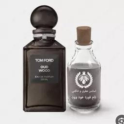 عطر تامفورد عود وود حجم10میل با ماندگاری و پخش بالا