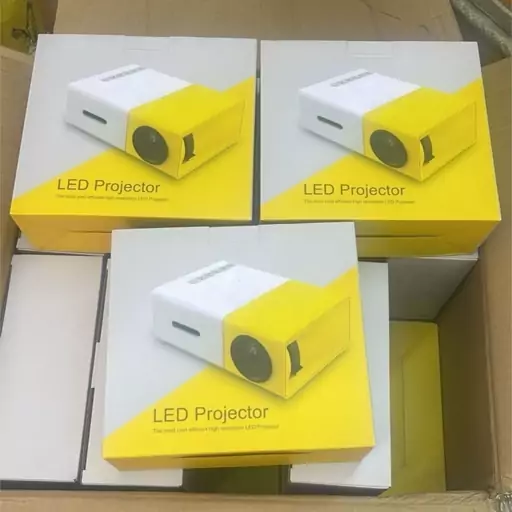 مینی پروژکتور برند YG مدل YG300 Projector 400