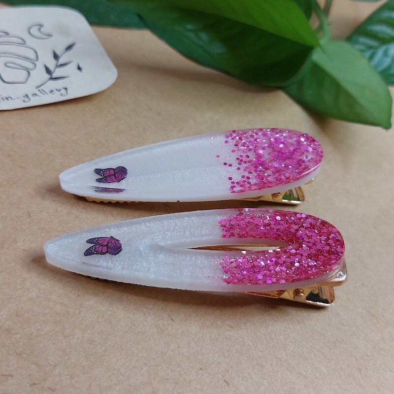 گیره مو زنانه رزینی مدل پروانه دستساز (کارشده با اکلیل ) نشکن ضدآب رنگ ثابت. جفتی
