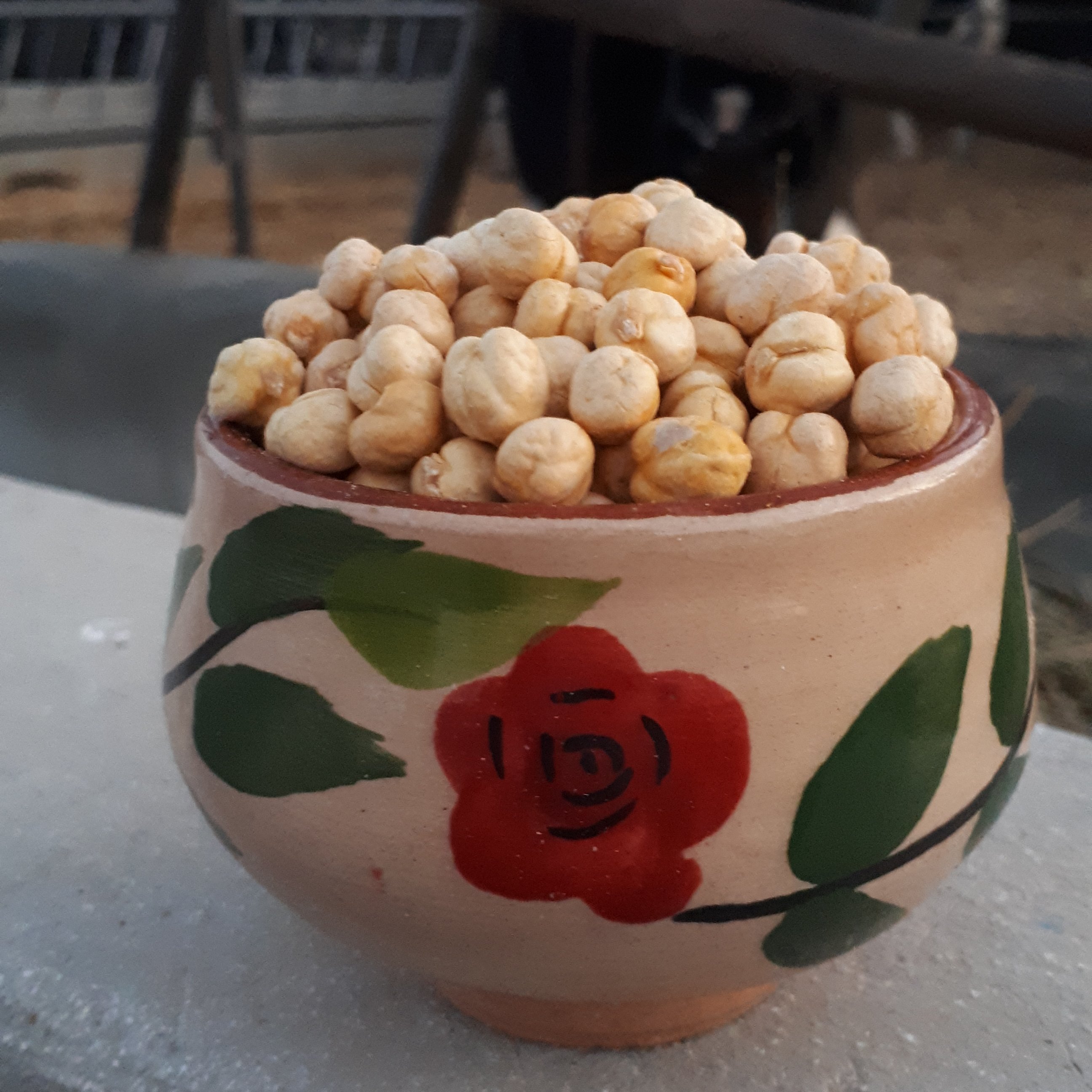 نخود دو آتیشه خام امسالی در بسته های 500 گرمی