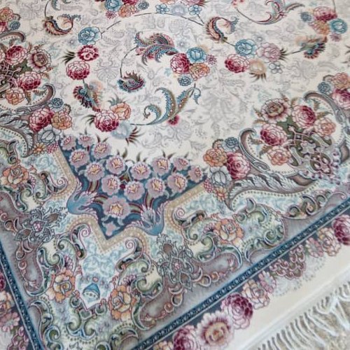 فرش طرح جدیدالماس رنگ کرم9متری700شانه تراکم2550