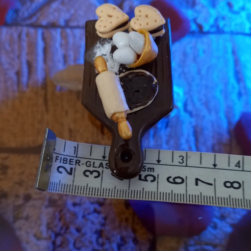 مگنت بیسکویت قلب دست ساز خمیر ایتالیایی پشت کار آهن ربا نصب شده قابل استفاده بر روی سطوح فلزی