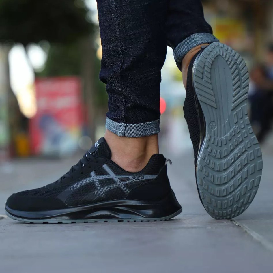 کفش کتونی اسیکس اریو