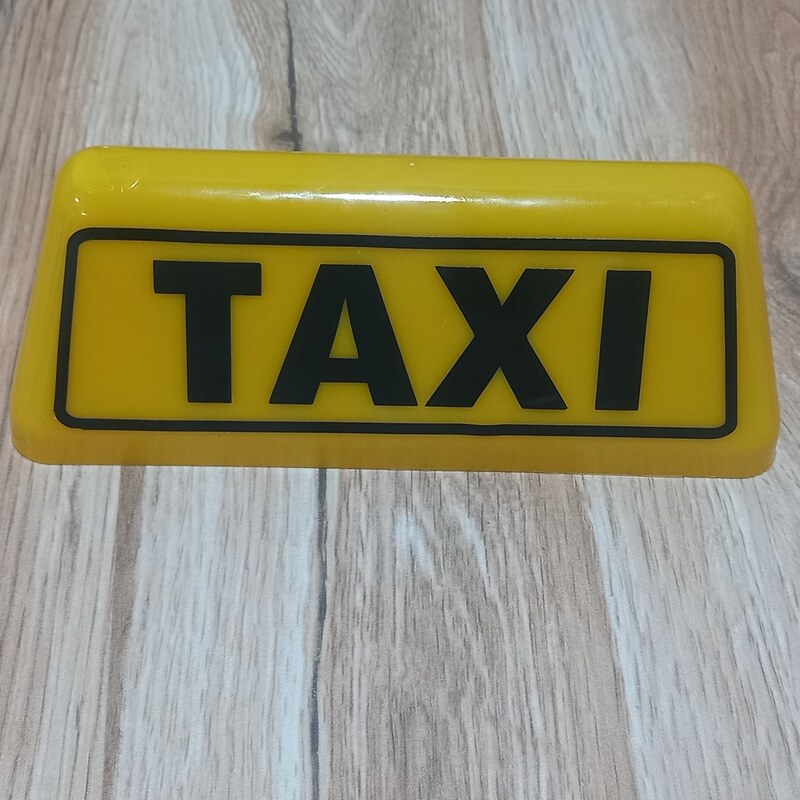 تابلو آهنربایی تاکسی سایز 20   هزینه با ارسال میباشد