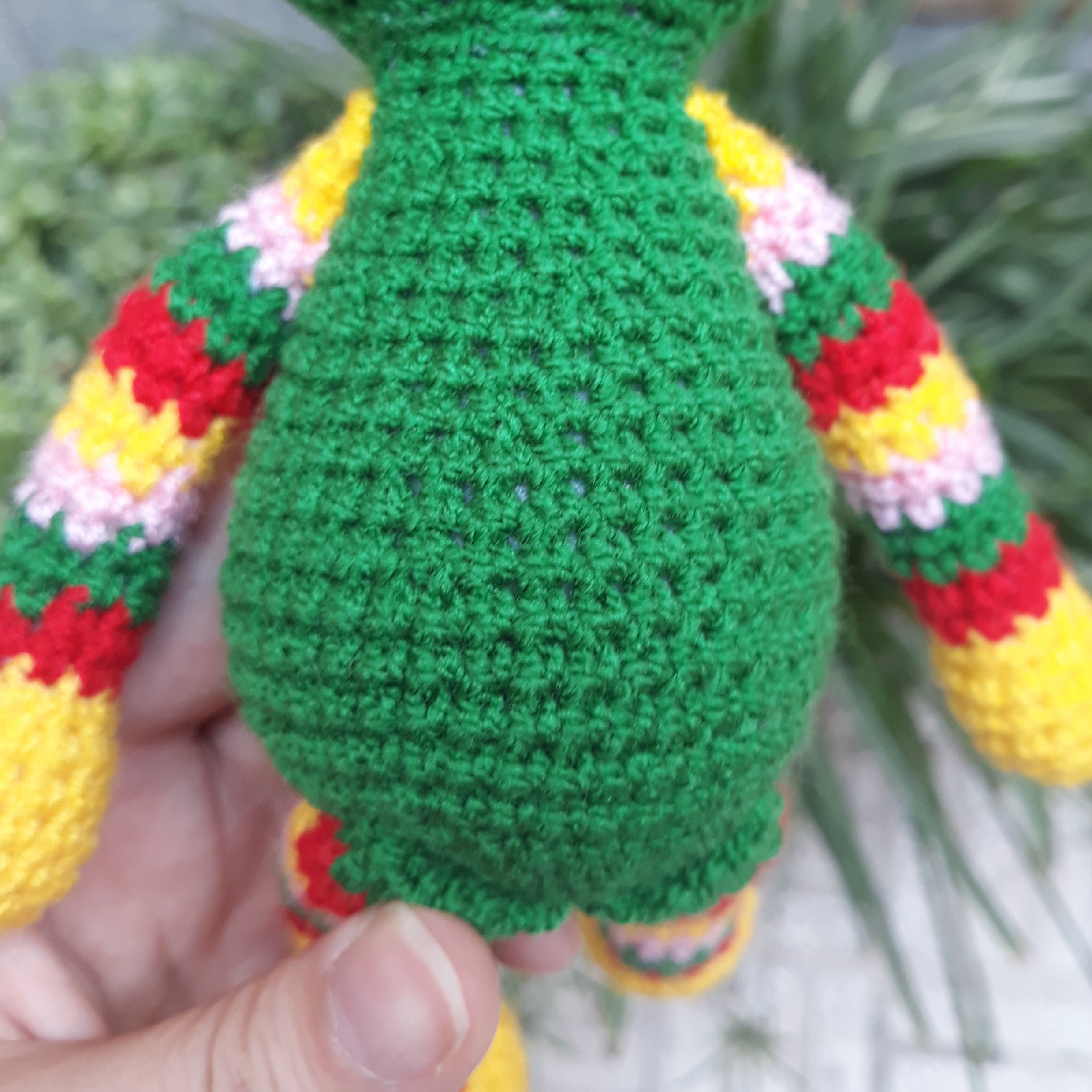 عروسک بافتنی قورباغه رنگی