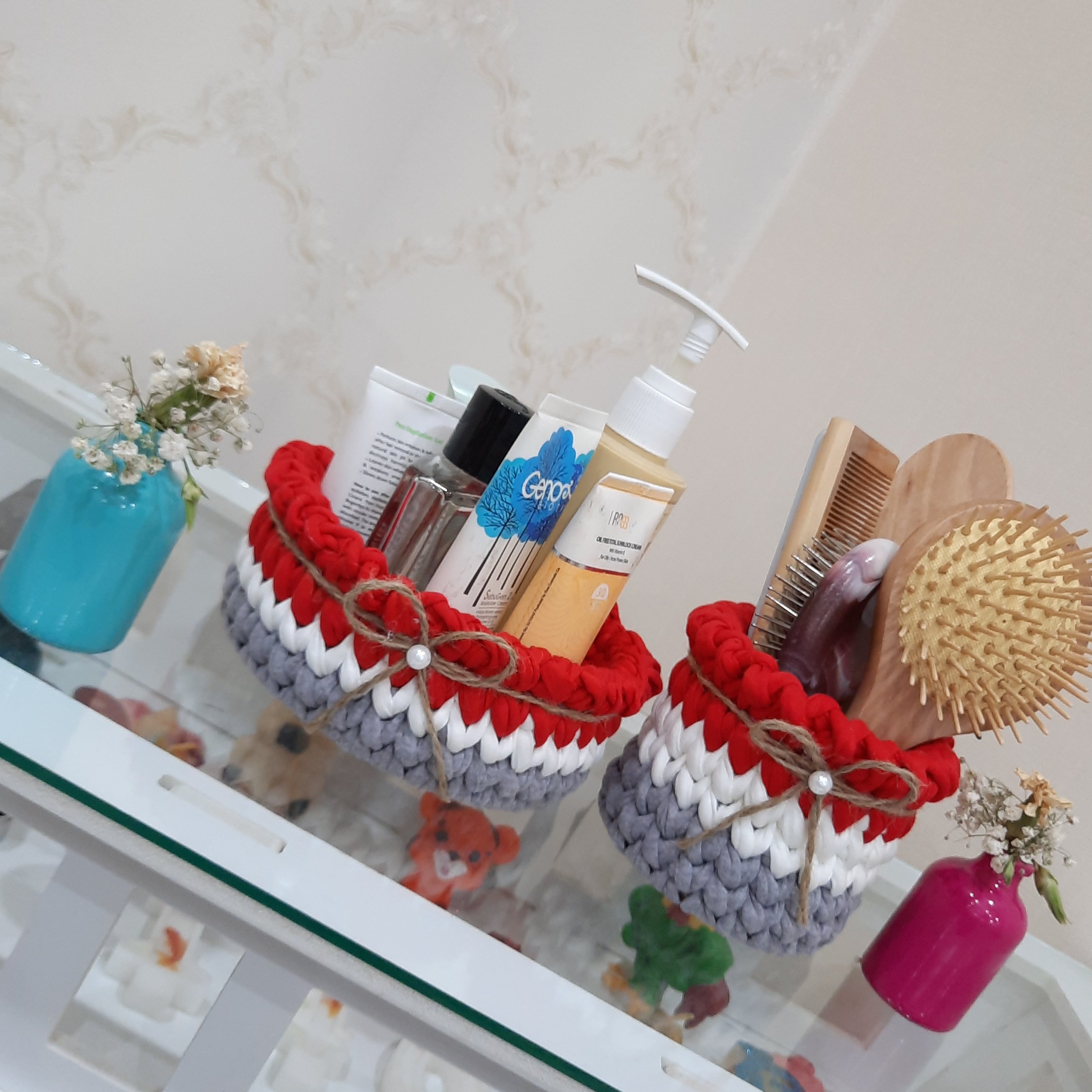 سبد تریکو بافت گندمی قرمز مناسب لوازم آرایش