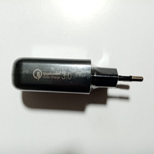 کله شارژر(کلگی،برق) فست شارژ Qc3 اورجینال سرجعبه مناسب برای گوشی htc