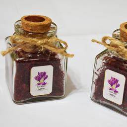 زعفران نگین صادراتی سه گرمی طرح چهاربرگ