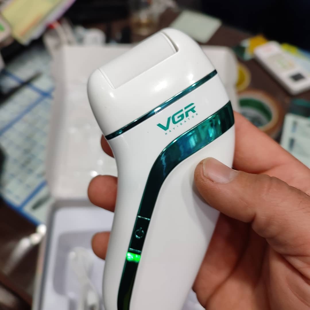 اپیلاتور وی جی آر مدل VGR V - 713