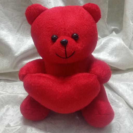 عروسک خرس قرمز ولنتاین 20 سانتی شاسخین نشسته مناسب ولنتاین قلب به دست