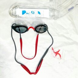 عینک شنا اسپیدو حرفه ای
