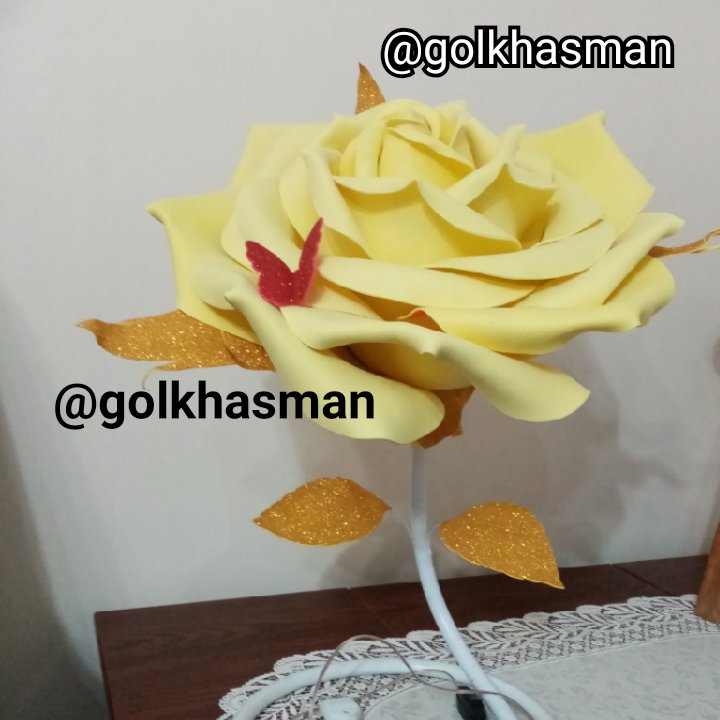 گل  فوم بزرگ رومیزی چراغدار