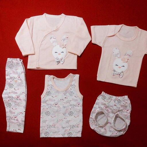 لباس نوزادی پنج تکه جعبه ای طرح خرگوش( سایز 0 ، 1 و 2 )