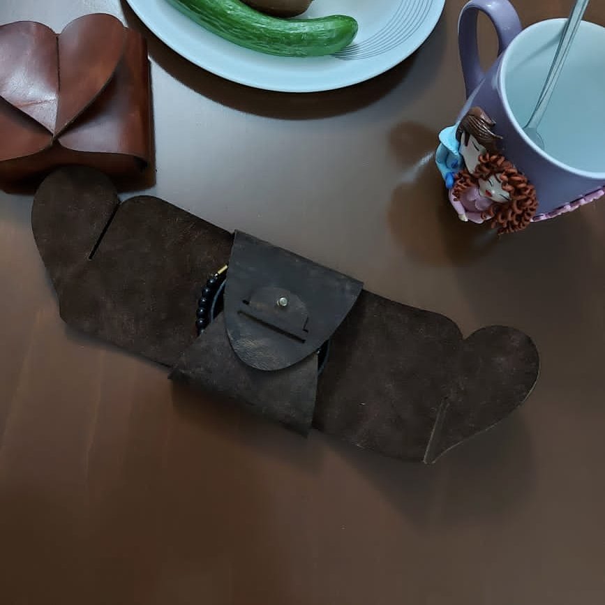 باکس هدیه قلبی چرم طبیعی برندST