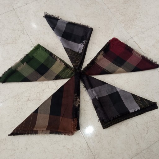 روسری ریشه پرزی با رنگبندی