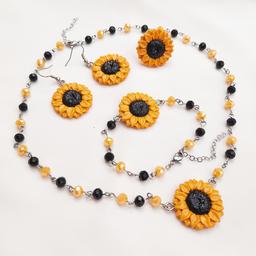 ست کامل گل آفتابگردان استیل رنگ ثابت قابل تنظیم سایز گوشواره گردنبند دستبند