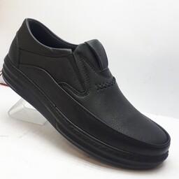 کفش مردانه طبی راحت و سبک مخصو1ص پیاده رویی چرم صنعتی از سایز40تا41