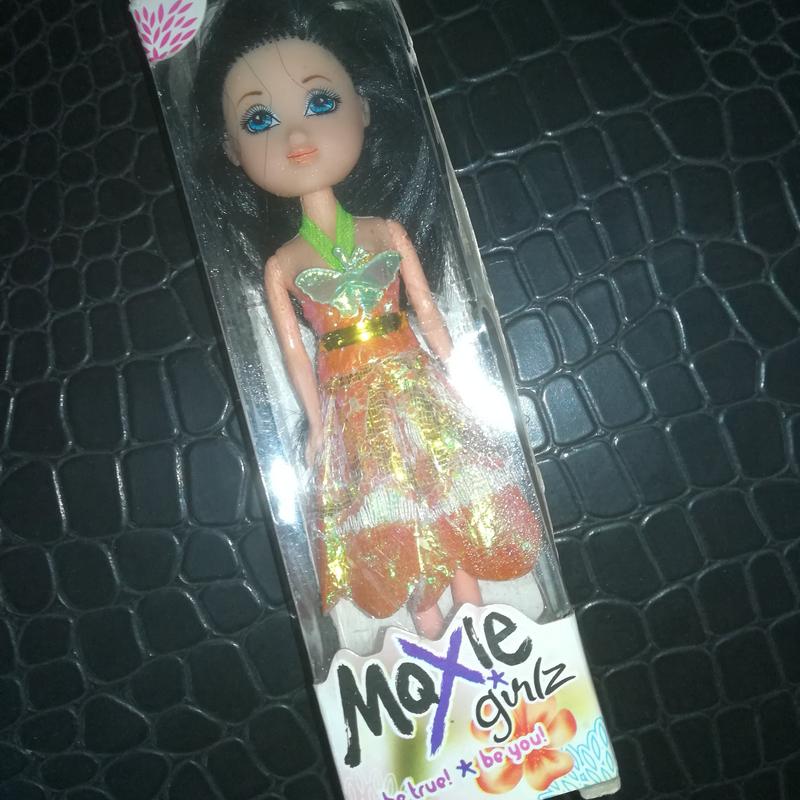 عروسک باربی توپر Moxie