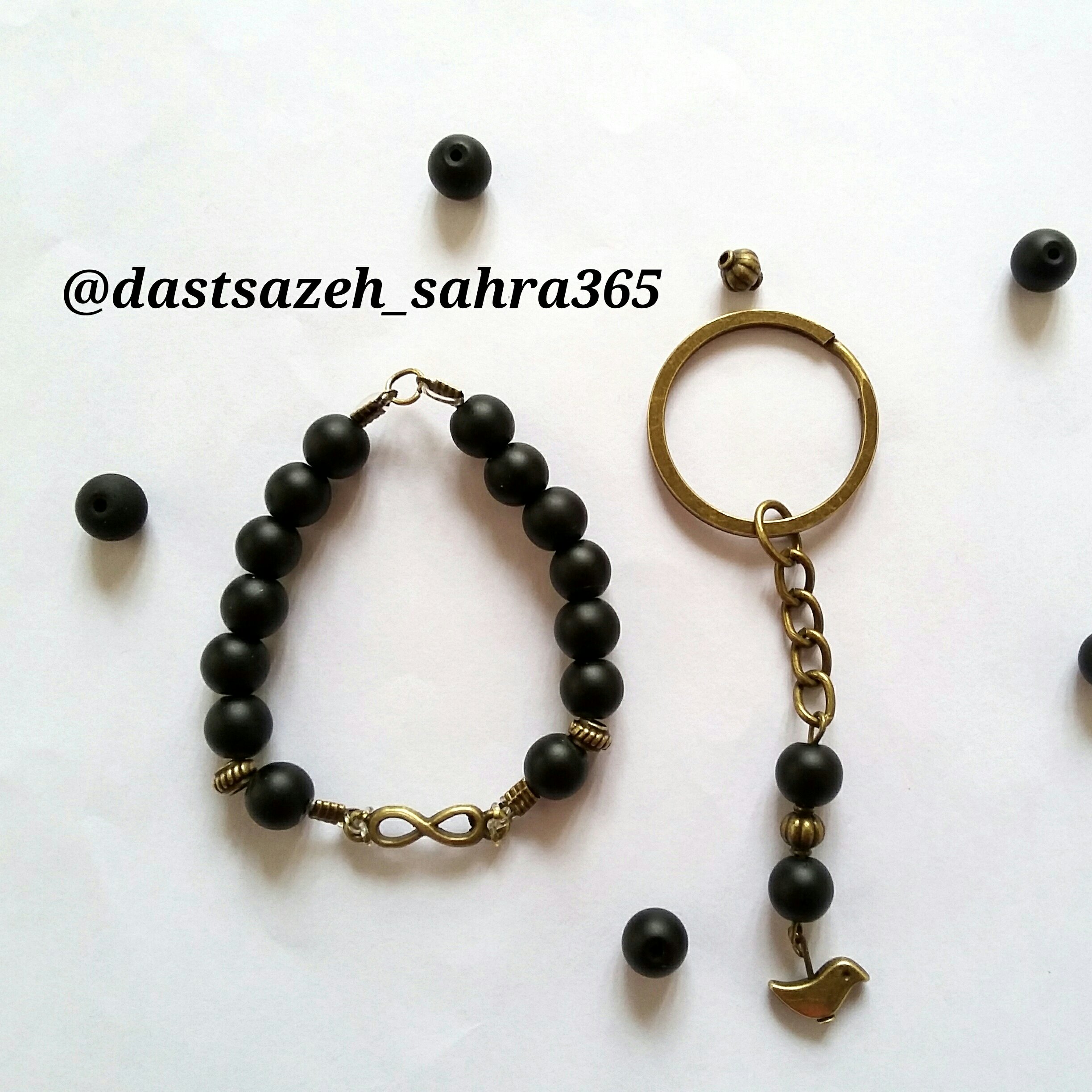 ست دستبند و جاکلیدی مردانه و زنانه (پرواز تا بی نهایت)