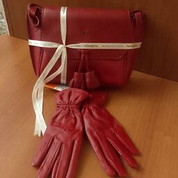 کیف و دستکش چرم مشهد اصل قرمز زرشکی دوشی دستی 
