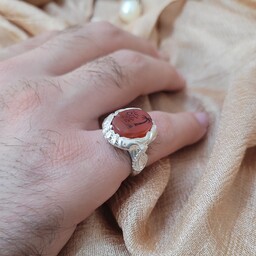انگشتر نقره مردانه با سنگ عقیق یمنی خط دار 