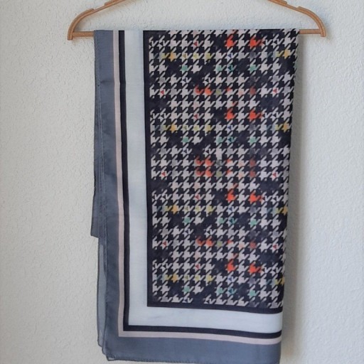شال طرحدار نخی ترکیبی پلنگی پیچازی شنل دور دوخت سوپر نخ چاپ دیجیتال