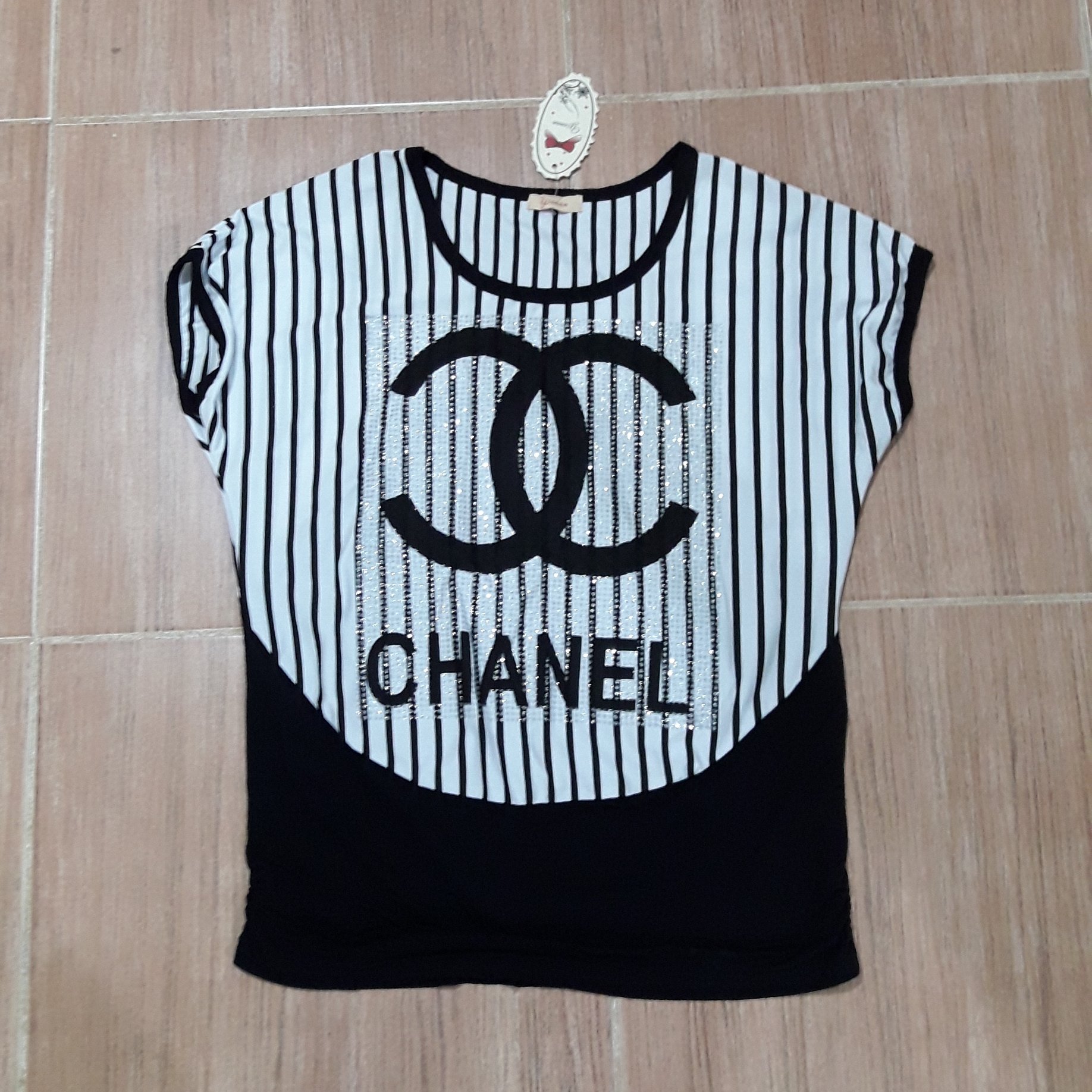 تیشرت طرح شنل وارداتی راه راه زمینه سرمه ای