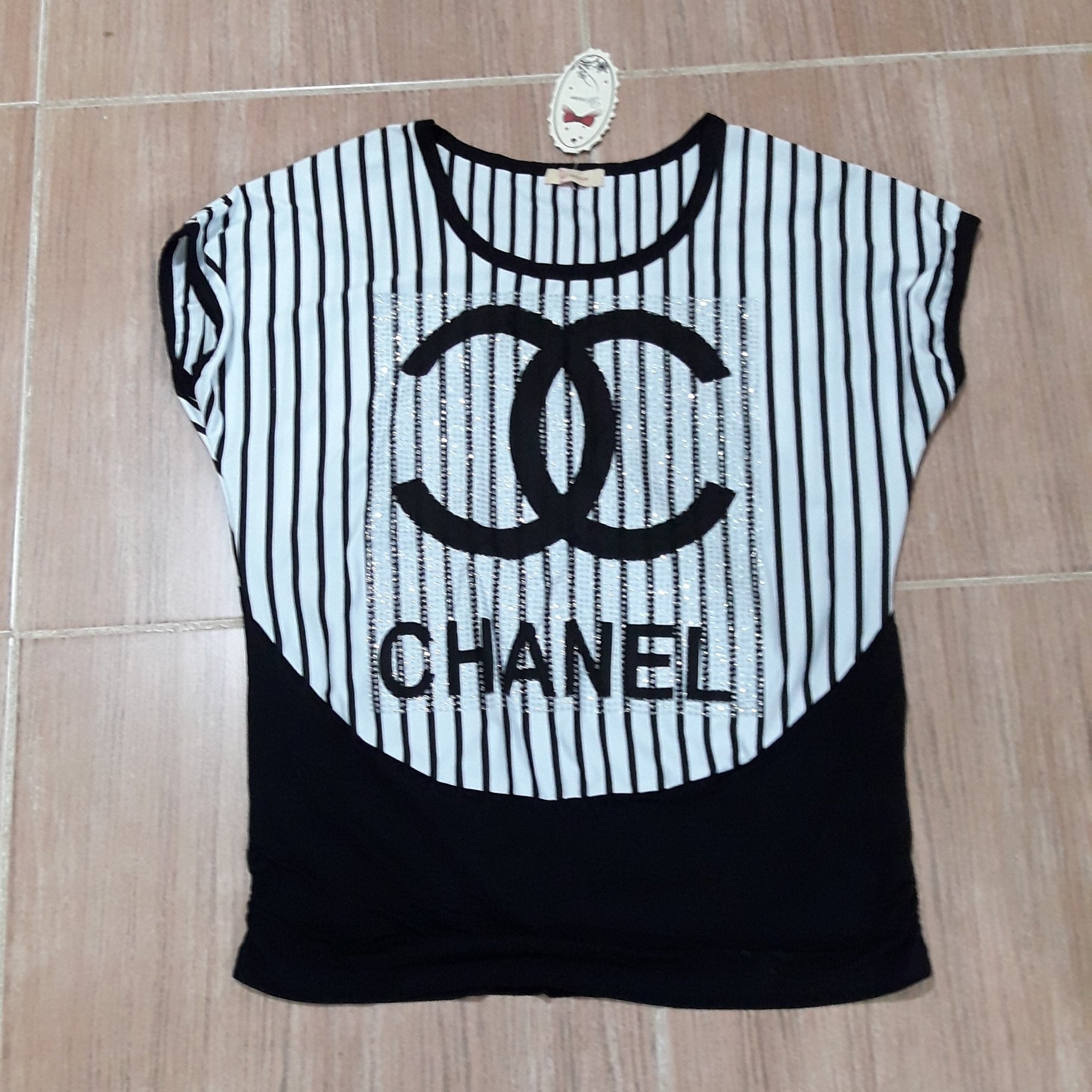 تیشرت طرح شنل وارداتی راه راه زمینه سرمه ای