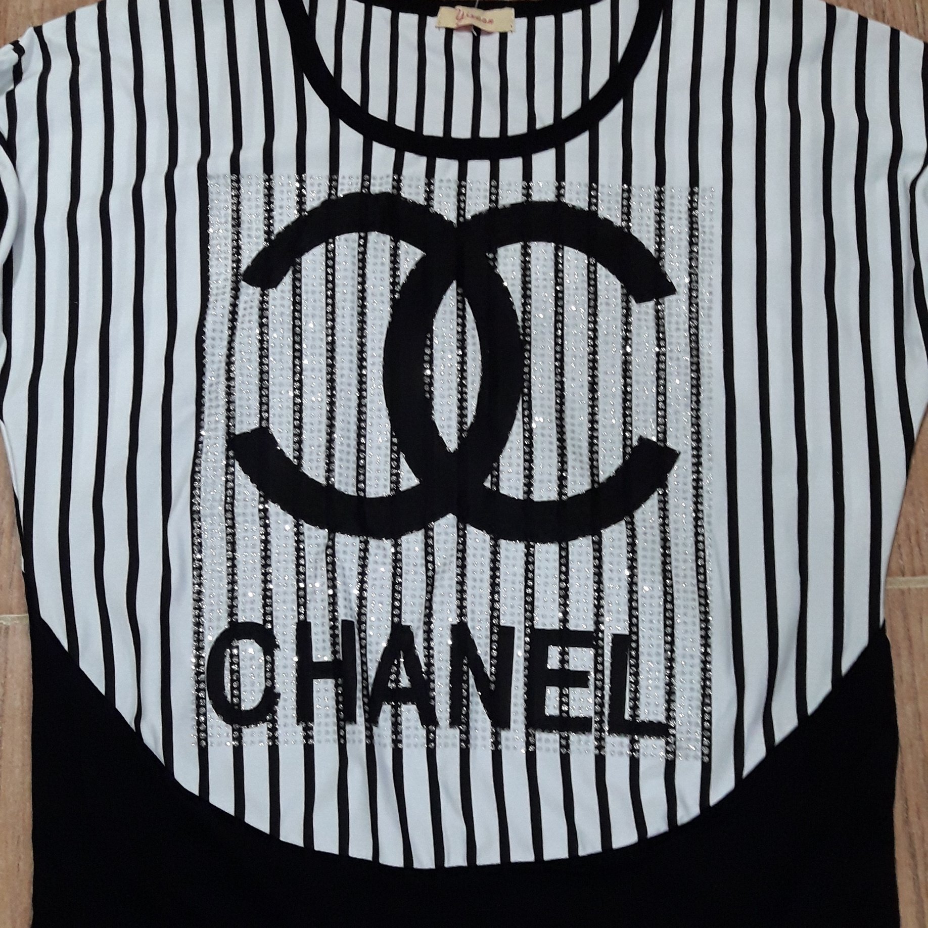 تیشرت طرح شنل وارداتی راه راه زمینه سرمه ای