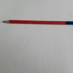 مداد قرمز  C. CLASS