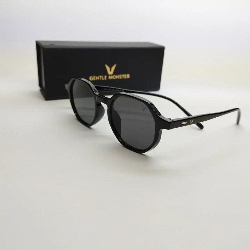 عینک آفتابی برند جنتل مانستر مناسب خانم ها و آقایان با لنز یووی 400 