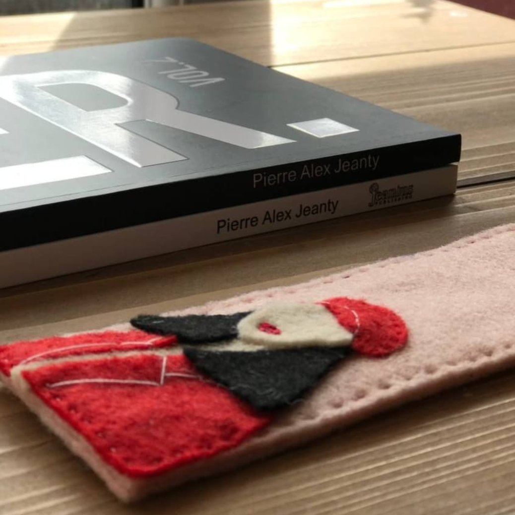 نشانگر کتاب (بوک مارک) دستدوز نمدی(جفت)