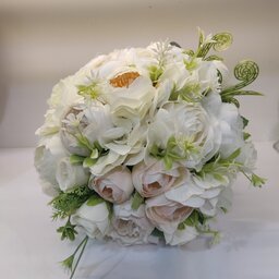 دسته گل عروس سایز بزرگ خاص و خوش رنگ 