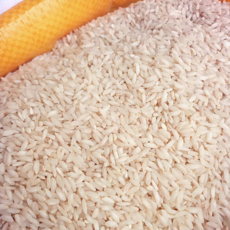 برنج عنبربو درجه یک جنوب مارک نصیری(یک تن1000کیلوگرم )