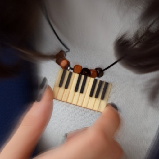 گردنبند پیانو