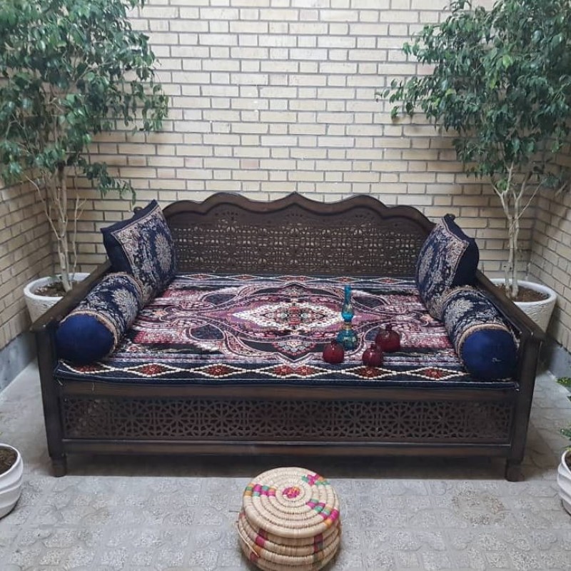 تخت چوبی  سنتی
