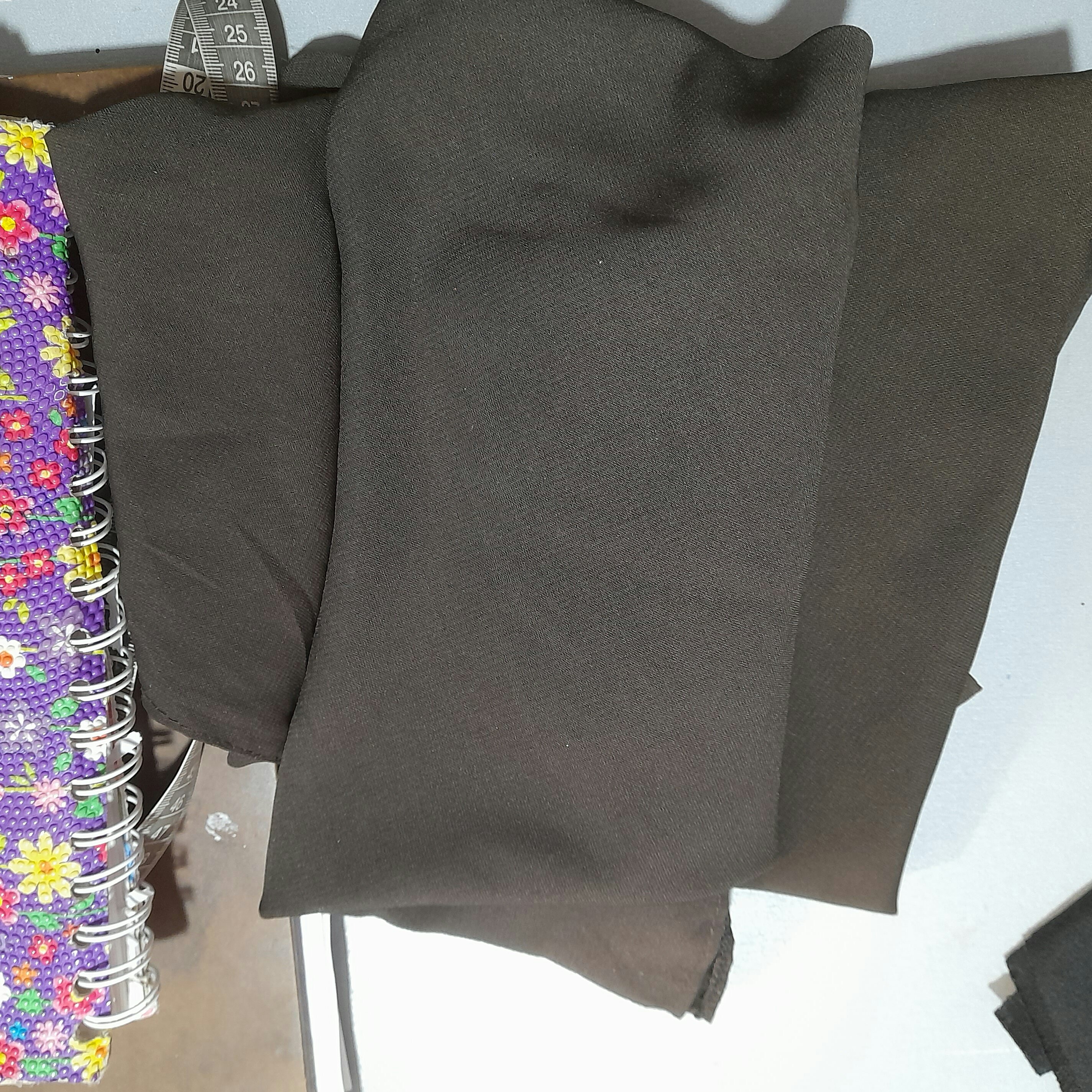 مقنعه  زنانه کرپ تک رنگ قهوه ای طبق تصویرفری سایز قد 80