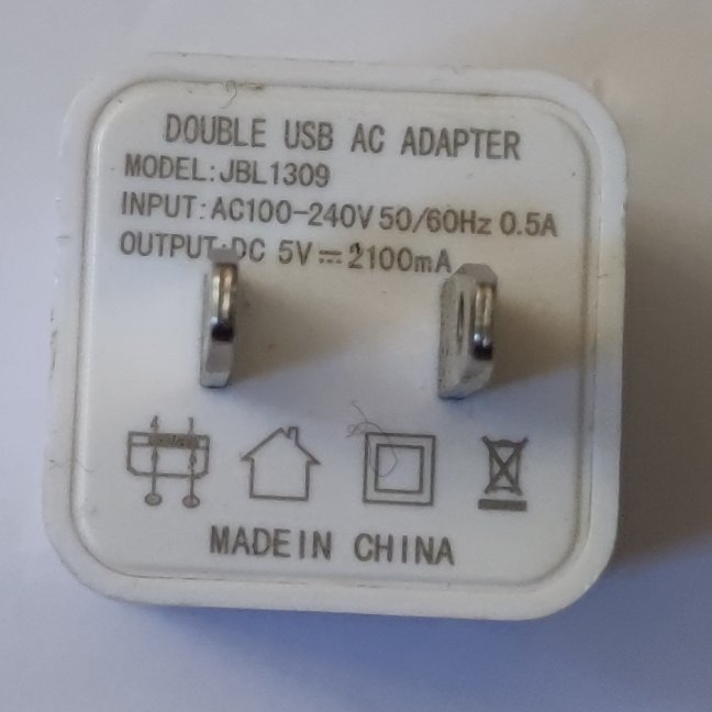 آداپتور شارژر طرح آیفون دو خروجی