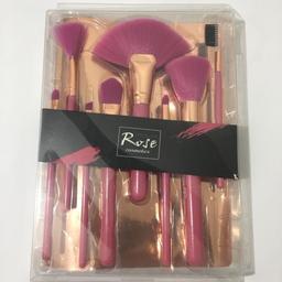 ست 8 عددی برس آرایشی رز ROSE R39 مناسب برای آرایشگاه ها 