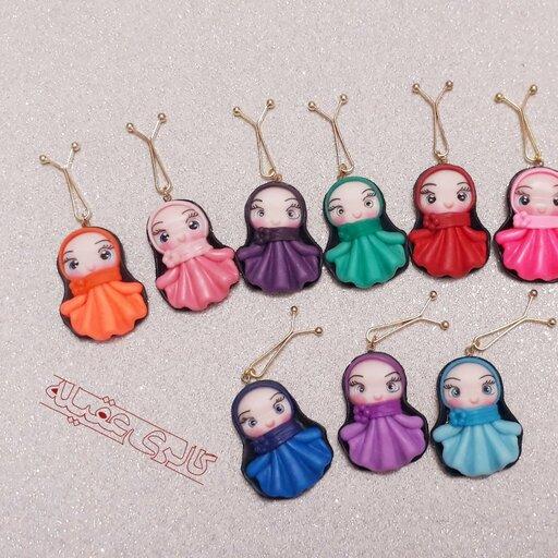 پک 10 عددی  گیره روسری دستساز عروسک خمیری دختر چادری  در رنگ‌های متنوع