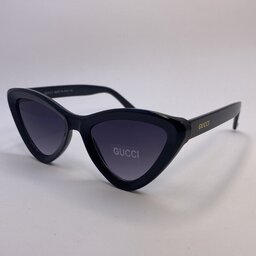 عینک گوچی gucci ایتالیا مشکی محافظ کامل uv400 به همراه کاور پارچه‌ ای و دستمال نانو مخصوص عینک