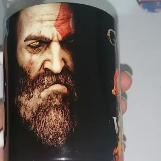 ماگ معمولی دسته و داخل سفید گاد‌اف‌وار  کریتوس  god of war  .  پلی استیشن  . ایکس باکس