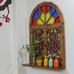 پنجره سنتی طرح گره چینی با طلق رنگی 