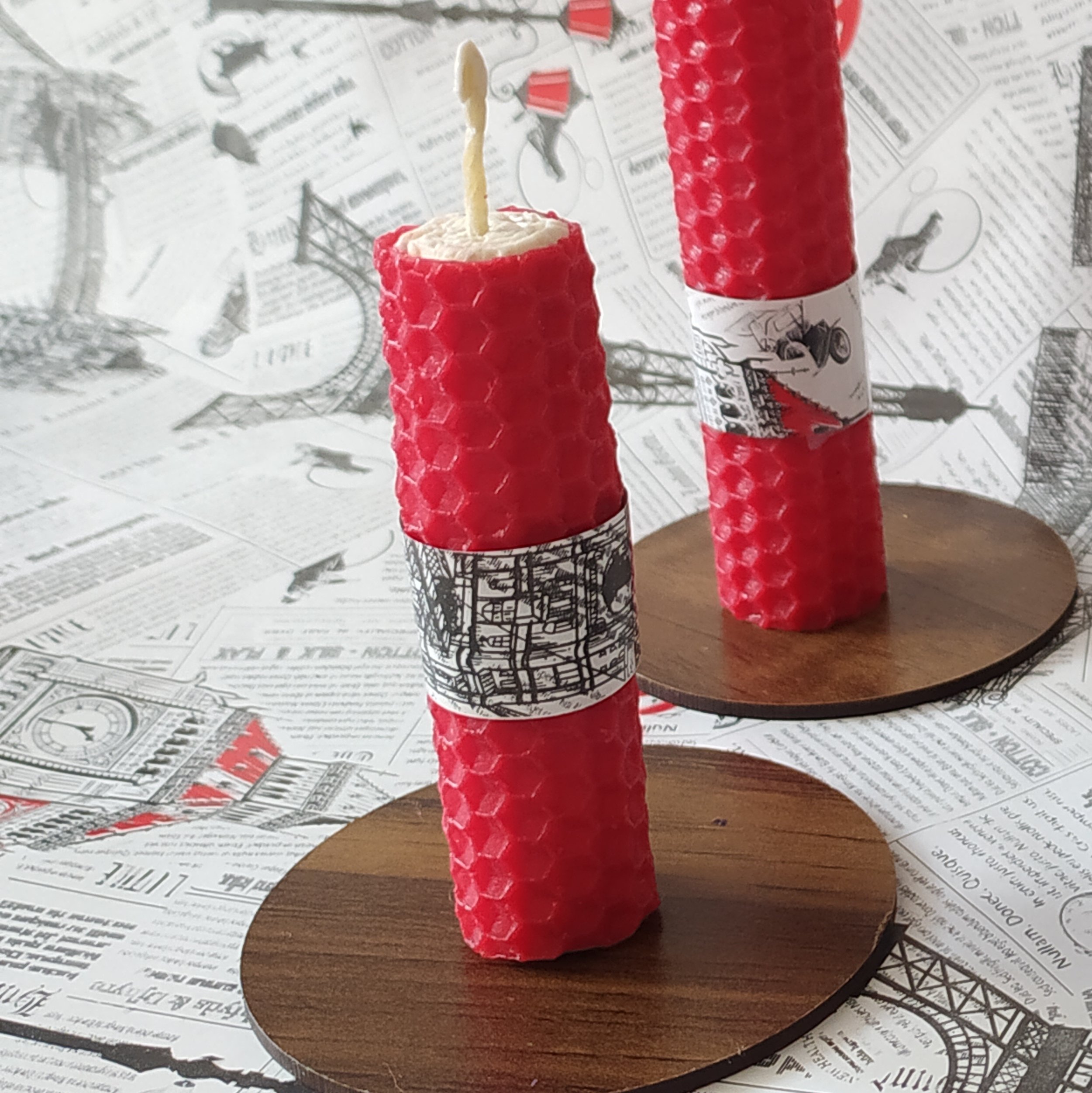 شمع موم عسلی