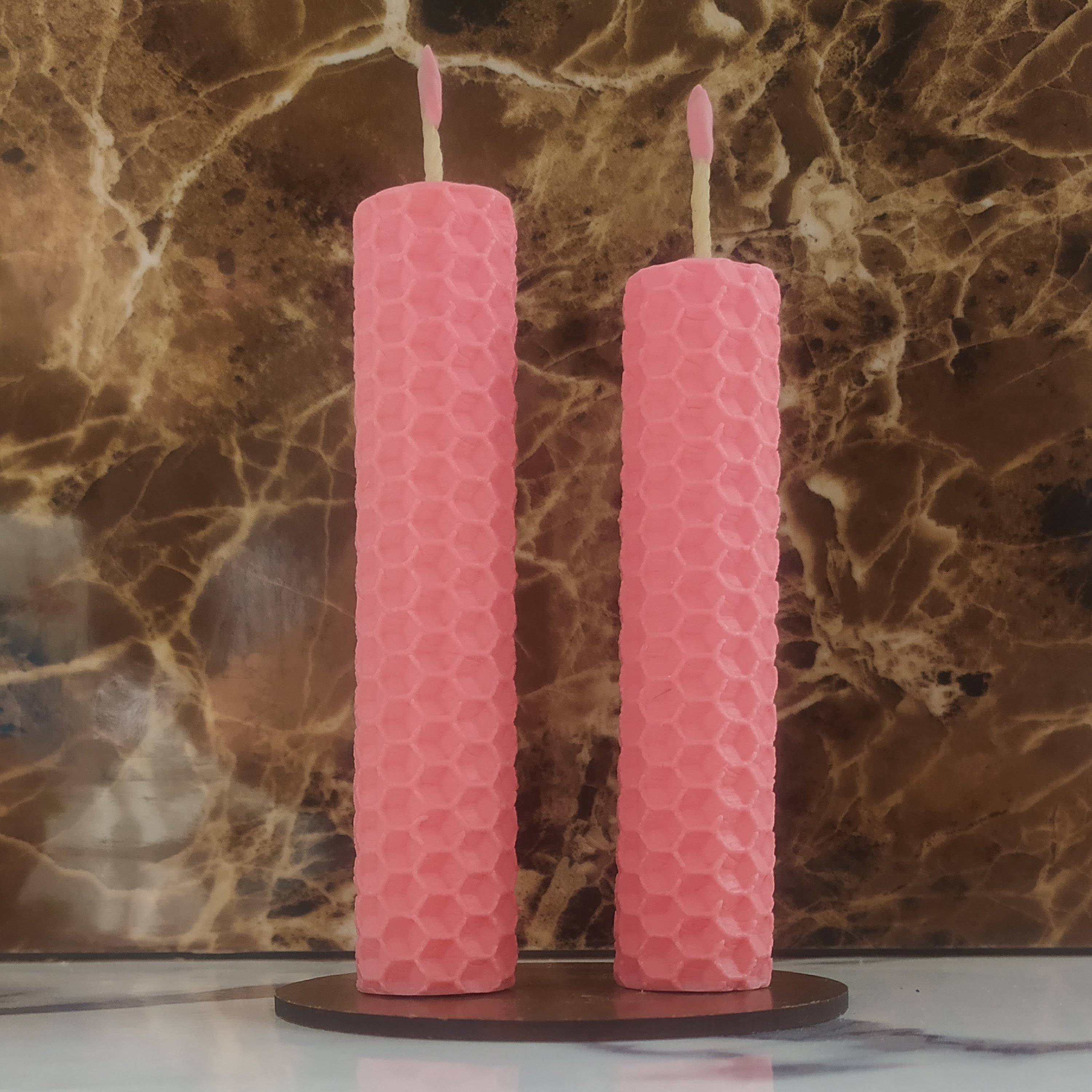 شمع موم عسلی