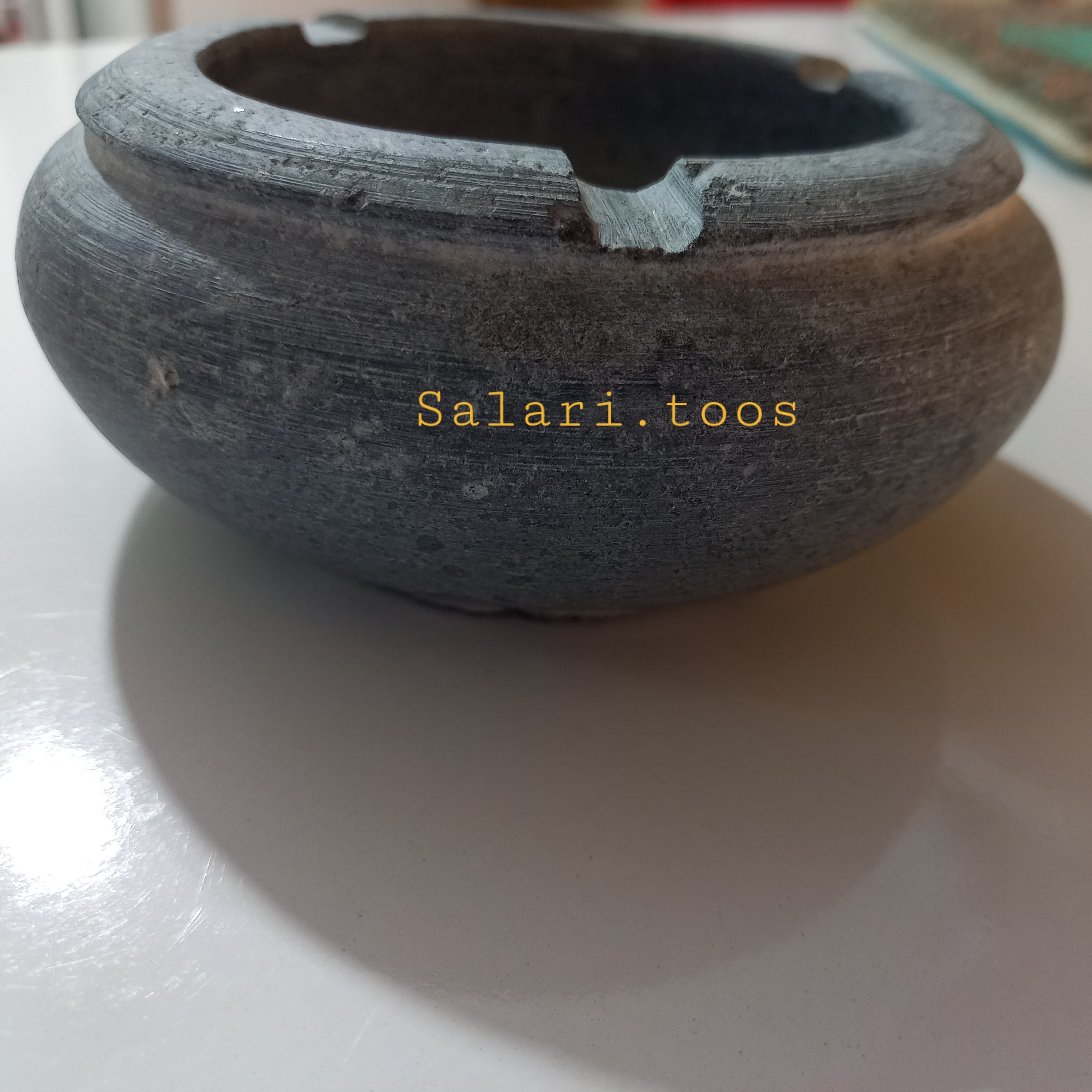 زیرسیگاری.    شیک و خاص