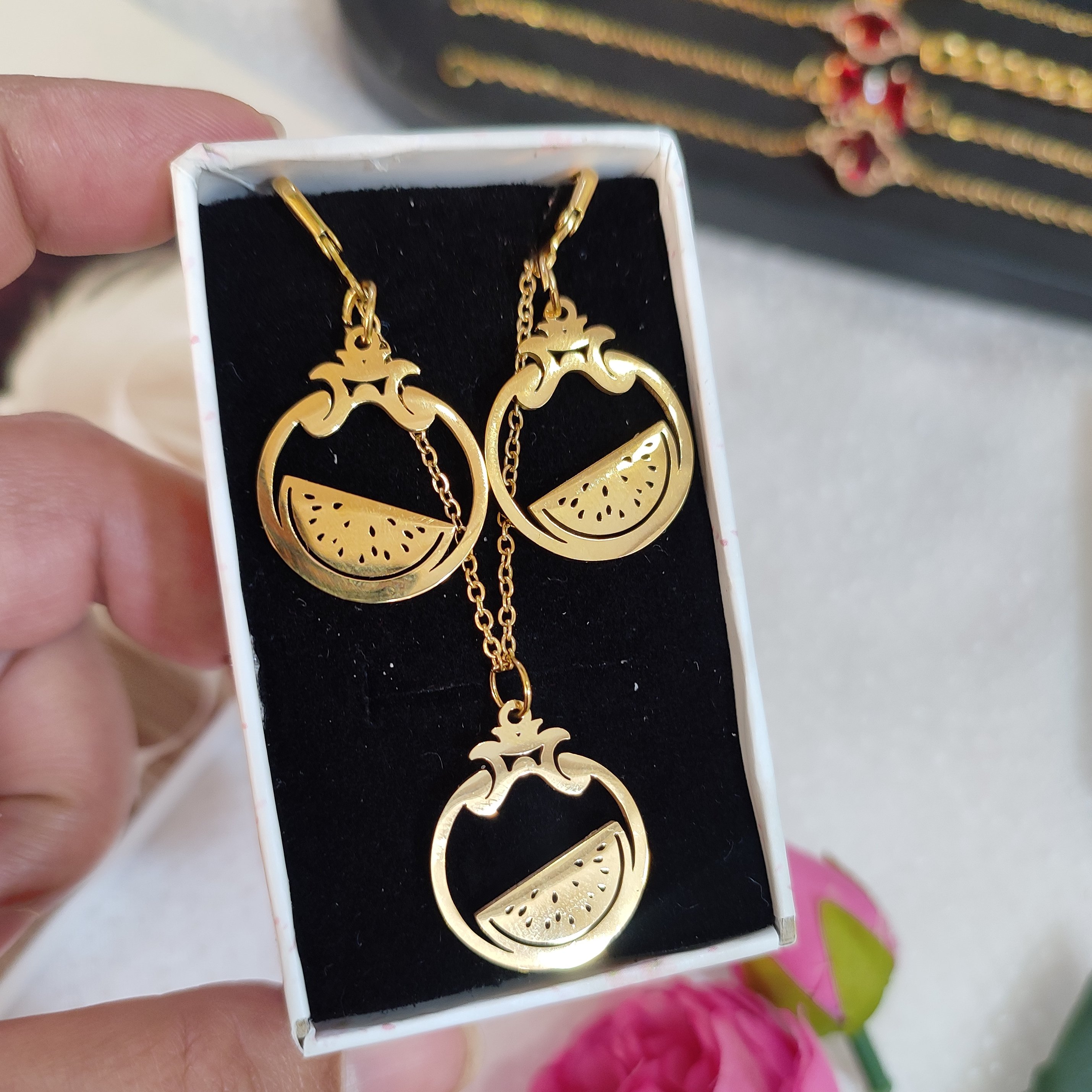 گردنبند یلدایی