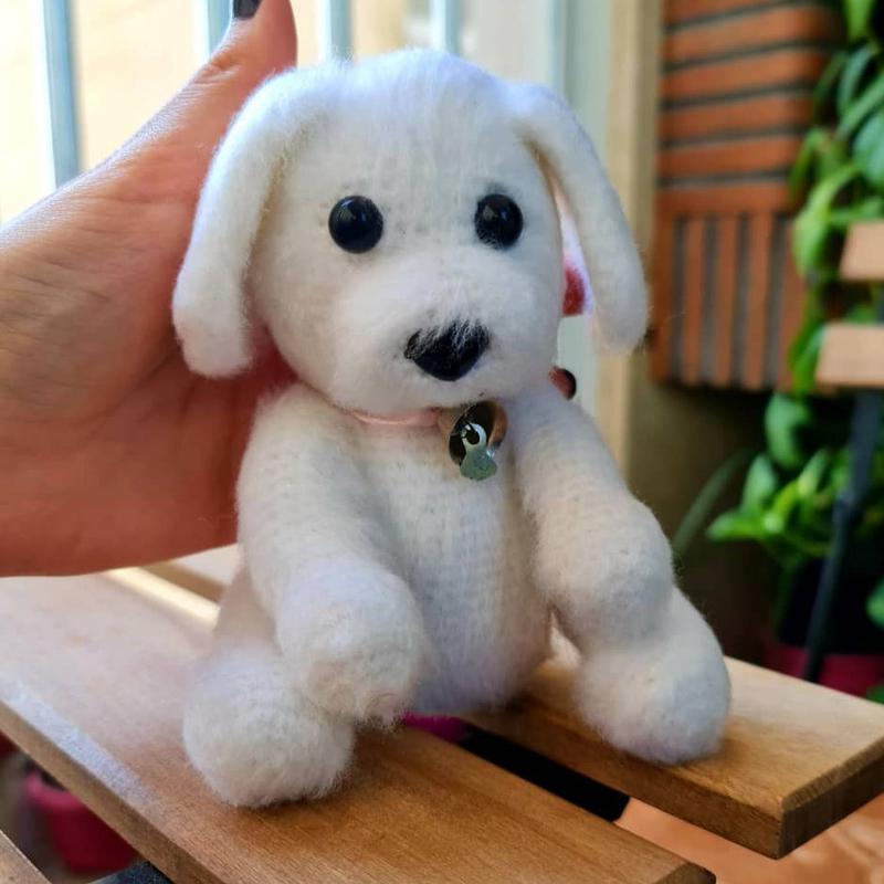 عروسک سگ پشمالوی سفید