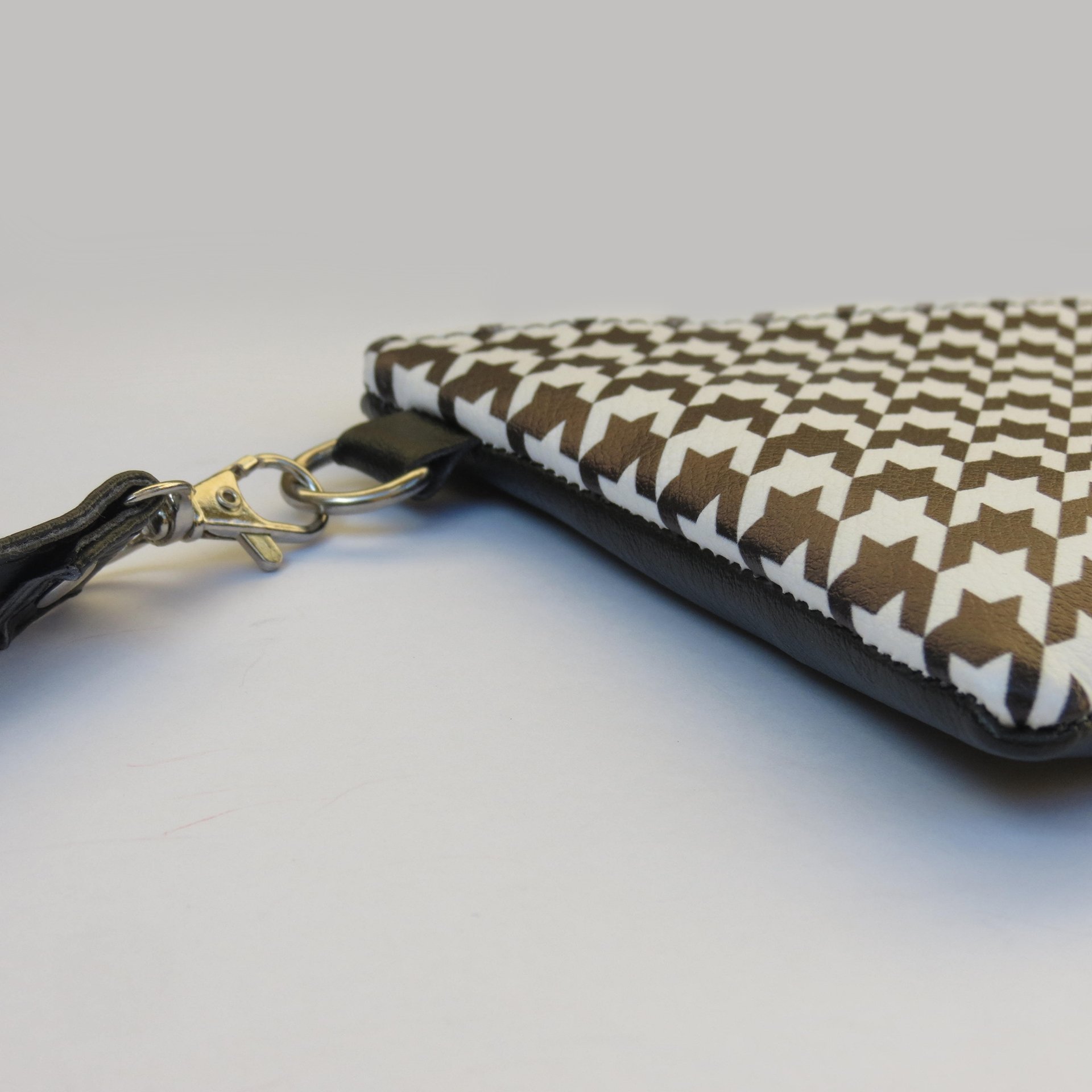 کیف دوشی دخترانه طرح پیچازی