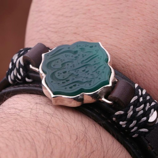 دستبند عقیق سبز شمسه نقش امیری حسین و نعم الامیر مردانه اصل ( دستبند مردانه )
